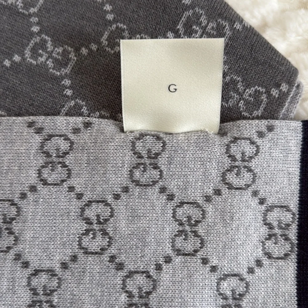 Gucci 100% Wool Scarf-Authentic-NWOT